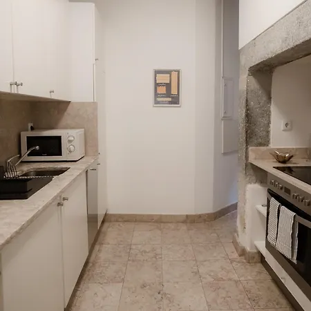 Appartement à Janela, Charming In Center *