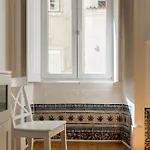A Janela, Charming In Center Lisboa